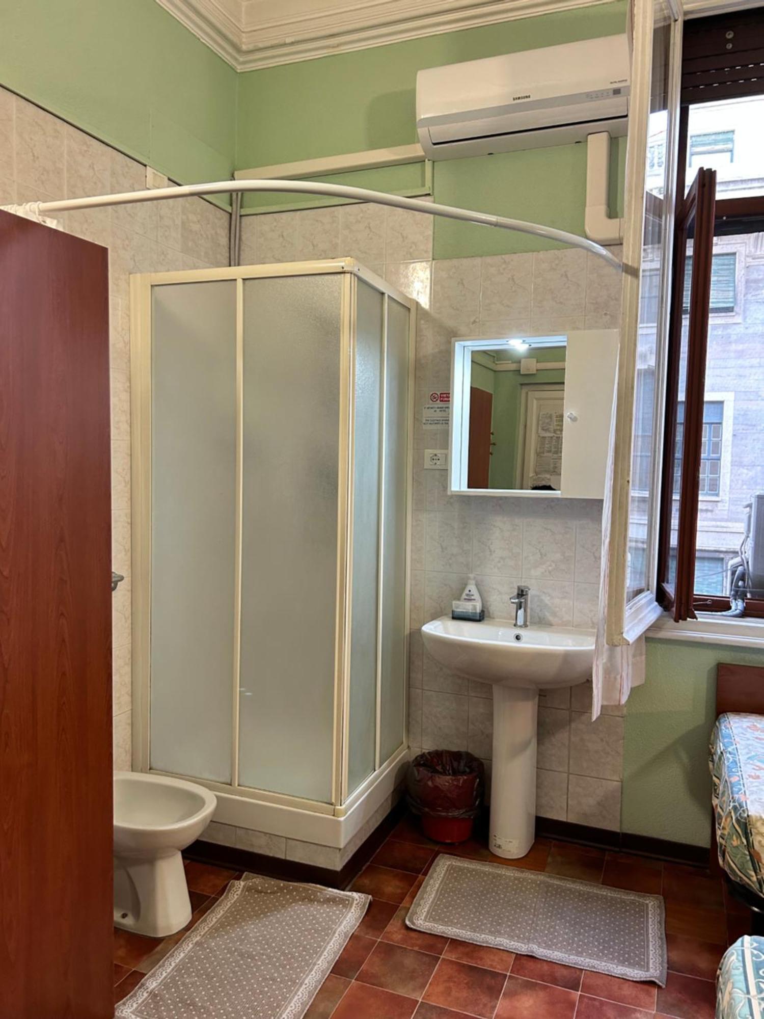 Hotel Barone Генуя Экстерьер фото