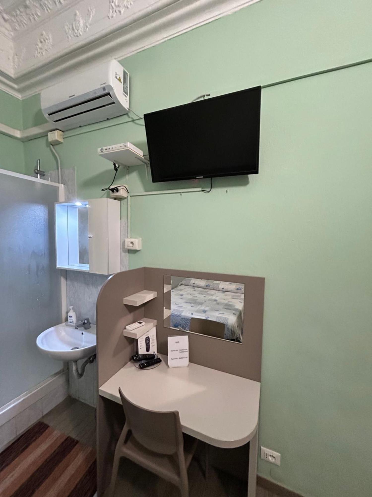 Hotel Barone Генуя Экстерьер фото